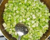عکس مرحله 2 از دستور خورشت کرفس مجلسی