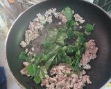 รูปขั้นตอนการทำที่ 2 ของ ไข่คั่วหมูสับตำลึง