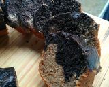 Foto langkah ke 13 dari resep Banana Choco Marble Cake.