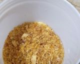 A picture of step 2 of Mangoes summer caranch ice cream 😋.