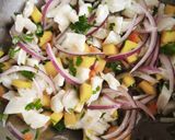 Foto del paso 3 de la receta Ceviche de bacalao y mango 🥭