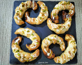 Foto del paso 7 de la receta: Mini croissant de hojaldre con crema de pistacho y chocolate blanco