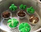 Foto langkah ke 6 dari resep Bolu Kukus Mekar「開花蒸蛋糕」.