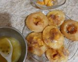 A picture of step 5 of Mango golgappay.