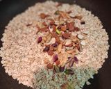 Foto del passaggio 2 della ricetta Granola senza zuccheri aggiunti