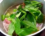 รูปขั้นตอนการทำที่ 4 ของ ไก่ต้มใบกระเจี๊ยบ