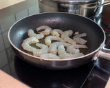 Foto del paso 6 de la receta: Curry rojo de langostinos