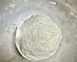 Foto del paso 1 de la receta: Pizza napolitana casera (masa con prefermento)