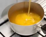 Foto langkah ke 3 dari resep Egg drop soup / sup telur.