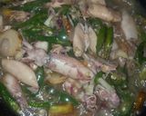 Foto langkah ke 6 dari resep Cumi asin tumis cabe ijo.