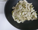 炒蒲仔乾(簡單料理)的食譜步驟5照片