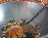 A picture of step 3 of Nylon poha roasted chiwda.