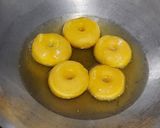 Foto langkah ke 4 dari resep Donat yellow pumpkin.