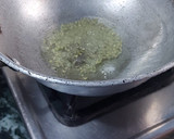 A picture of step 1 of Kanda poha.
