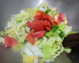 Foto langkah ke 2 dari resep Tumis Sawi Putih Tomat satset.