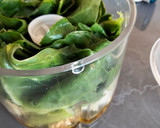 Foto del paso 4 de la receta: Pasta al pesto de acelgas