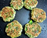 A picture of step 4 of Oats Tikki.