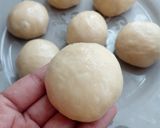 Foto langkah ke 7 dari resep Garlic Butter Naan.