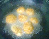 Foto langkah ke 5 dari resep Bola Nasi Kriuk.