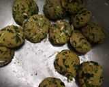 A picture of step 4 of Methi ke theple.