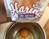 Foto del paso 2 de la receta: Tiritas de pollo en harina de arroz