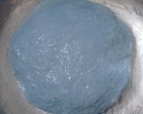 Foto langkah ke 4 dari resep Blue Spirulina Swirl Sourdough Bread.