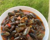 Foto langkah ke 7 dari resep Kerang Ijo saus padang.