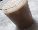 A picture of step 3 of Banana shake.