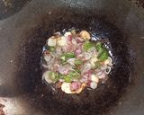 Foto langkah ke 3 dari resep Tumis Jamur Sosis Saus Tiram.