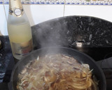 Foto del paso 1 de la receta: Galette de shiitakes, cebolla, jamón y queso