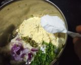 फूल गोभी के पकौड़े (phool gobi ke pakode recipe in Hindi) रेसिपी चरण 2 फोटो