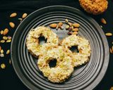 रबड़ी घेवर (Rabdi ghevar recipe in Hindi) रेसिपी चरण 6 फोटो