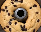 Foto langkah ke 4 dari resep Yogurt Cake (No Mixer).