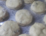 Foto del paso 2 de la receta: Scones de yogurth y naranja con chips de chocolate (sin aceite sin manteca)🍊🍫
