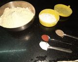 A picture of step 3 of Mirchi bajji.