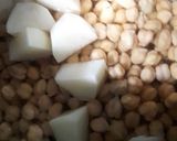 A picture of step 2 of Chole Bhature Tacos.