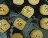 A picture of step 5 of Nan khatai.