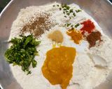 A picture of step 2 of Pumpkin Paratha.