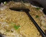 Foto langkah ke 4 dari resep Mie Indomie Modifikasi.