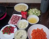 Foto del paso 2 de la receta: Salteado de pasta con verduras y salchichas frescas