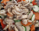 Foto del paso 4 de la receta: Noodles konjac con pavo y salsa de soja
