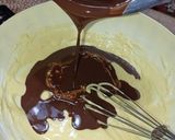 Foto del passaggio 3 della ricetta Brownies senza burro al cioccolato