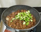Foto langkah ke 2 dari resep Sapi Goreng Asam.