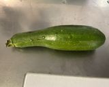 Une image de l'étape 2 de Courgettes et céleri branche grillés aux épices et graines de fenouil.