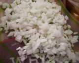 Foto del paso 2 de la receta: Rajas con queso y elote