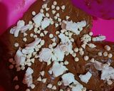 Foto langkah ke 2 dari resep White Chocochip and SilverQueen Soft Cookies.