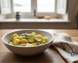 Une image de l'étape 4 de Salade de hareng fumé, pommes de terre et coriandre.