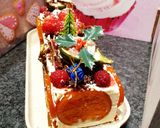 Une image de l'étape 9 de Bûche au chocolat blanc coeur framboises 😋 sur son moelleux au chocolat 🍫.
