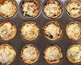Foto del paso 11 de la receta: Mini quiches de tofu, cebolla caramelizada, espinacas, queso mozzarella y bacon