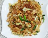 Foto langkah ke 6 dari resep Bihun Goreng Bumbu Saus (Simple, no ulek).